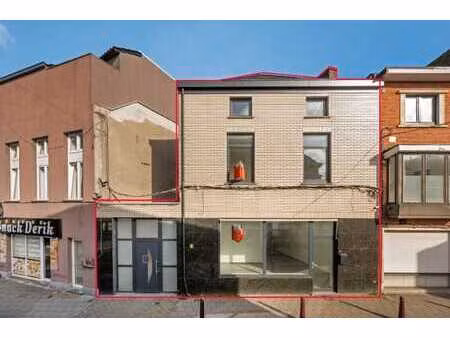 opbrengsteigendom bestaande uit vernieuwd handelspand + ...