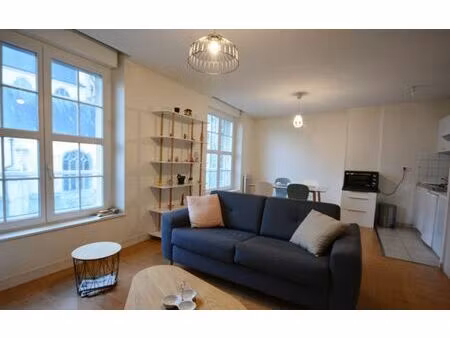 location appartement  m² t-2 à abbeville  525 €