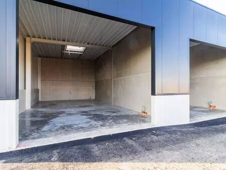 bien professionnel à louer à florennes € 600 (lm93a) | zimmo