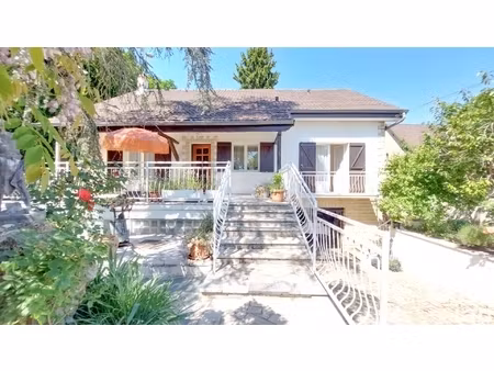 vente maison traditionnelle 8 pièces