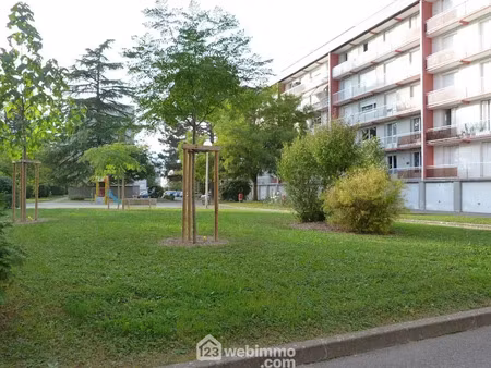 vente appartement 4 pièces 75.25 m² à saint-martin-d'heres (38400)  138 000 €