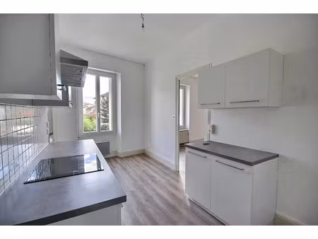 vente appartement 4 pièces 100 m² à saint-marcellin (38160)  130 000 €