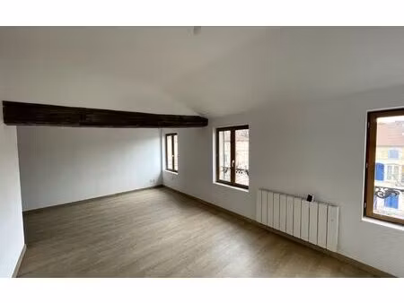 location appartement  m² t-3 à bar-le-duc  500 €