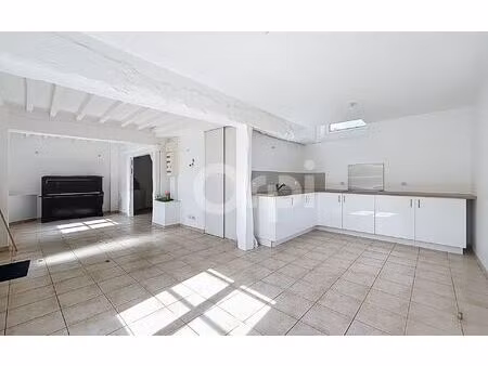 location appartement  m² t-3 à compiègne  1 015 €