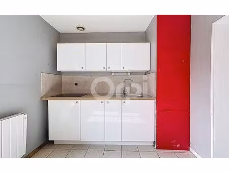 location appartement  m² t-3 à compiègne  840 €