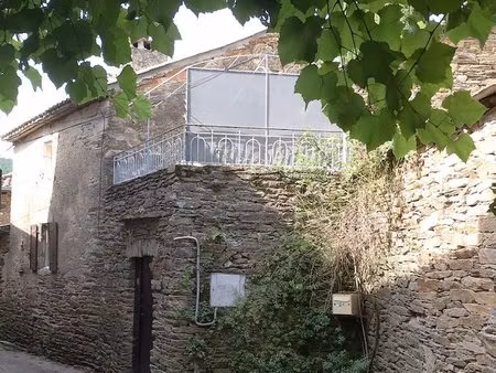 sud ardèche - les vans - maison de hameau avec terrasse