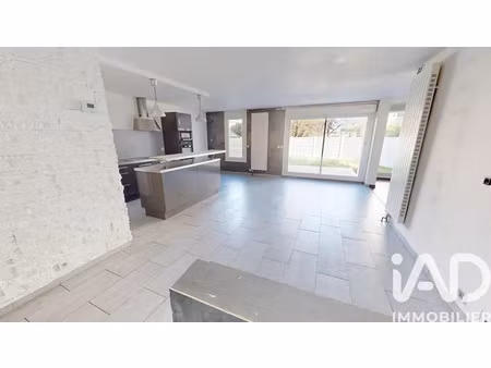 appartement à nandy (77176)