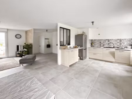 maison de plain-pied rénovée - 4 pièces - 90m2 - terrain 850