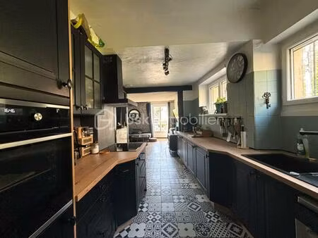 demeure de charme avec dépendances et garage