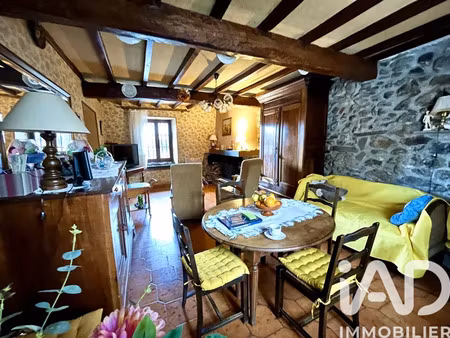 maison de village à saurat (09400)