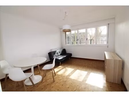 t3 meublé avec chauffage et parking