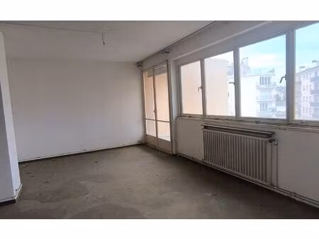 appartement pau 73 m² t-3 à vendre  93 000 €