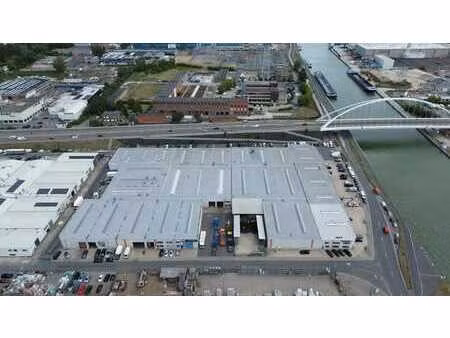 à louer : bureaux & entrepôts — vaartkaai  anvers