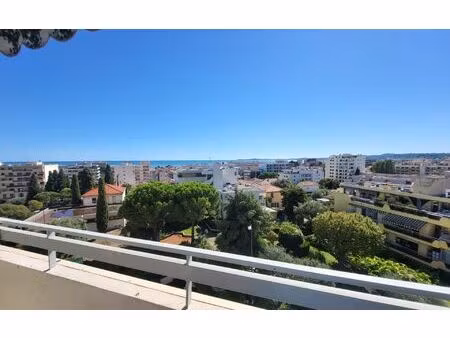 location appartement  m² t-1 à cagnes-sur-mer  807 €