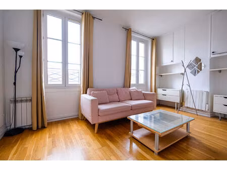 studio - rue de charenton - 27m²
