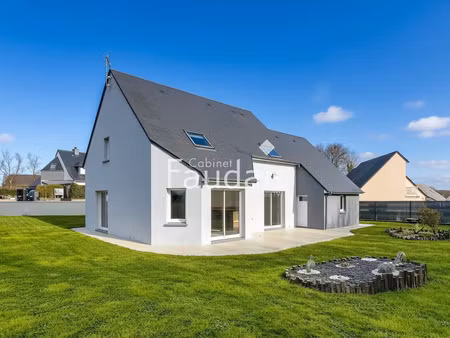 vente maison à saint-pierre-de-coutances (50200) : à vendre / 136m² saint-pierre-de-coutan