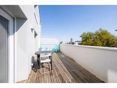 t2 idéal étudiant  jeune actif ou investisseur à deux pas