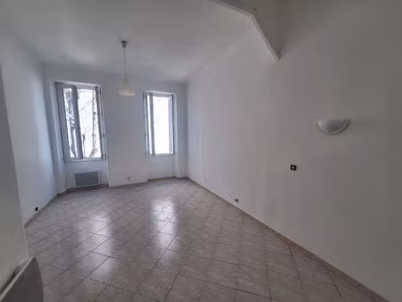 location appartement 2 pièces 47 m² à marseille 4 (13004)