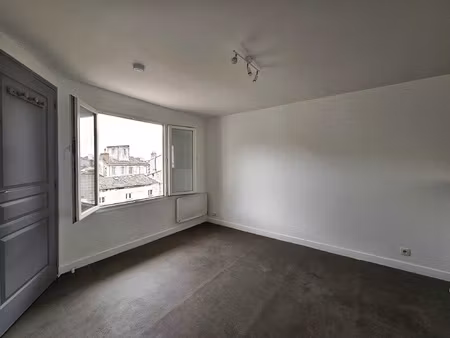 bordeaux - centre-ville (rue bergeon) - t2 de 34m2 traversan