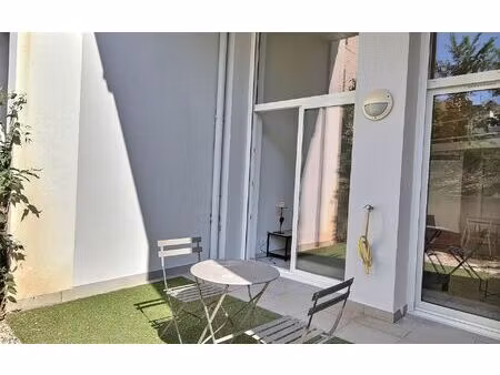 location appartement  m² t-1 à marseille 12  903 €