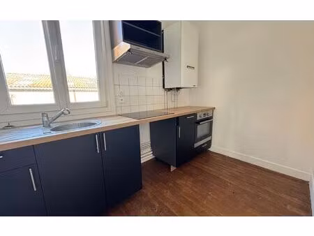 location appartement  103 m² t-4 à saint-just-en-chaussée  690 €