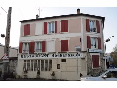 studio gif sur yvette