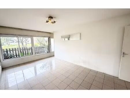 location appartement  m² t-3 à talence  820 €