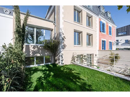 maison neuve 6 pièces 140 m² avec jardin et stationnement