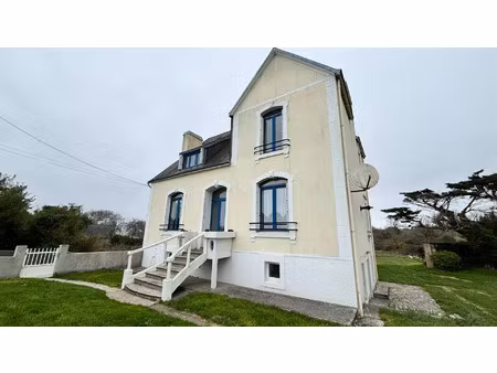 vente maison à plozévet (29710) : à vendre / 144m² plozévet