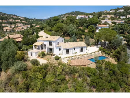 vente maison 5 pièces 135 m² roquebrune-sur-argens (83380)