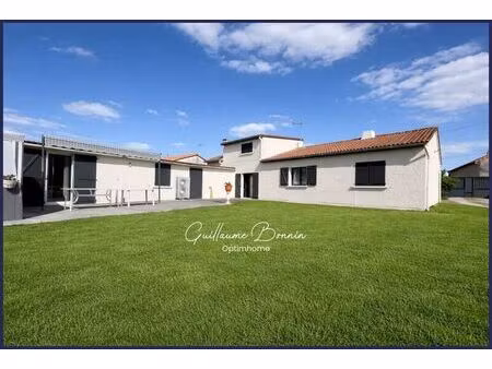 vente maison 6 pièces 139 m² saint-martin-la-pallu (86380)