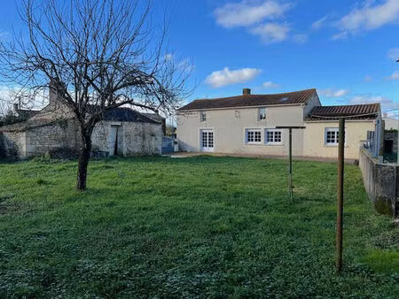 vente maison 6 pièces 148 m² sainte-gemme-la-plaine (85400)