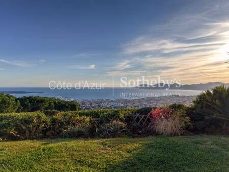 maison de luxe avec vue sur mer à vendre à cannes : 3 960 000 € | 214m²