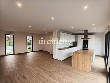 maison 6 pièces - 141 m²
