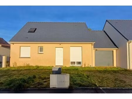 vente - maison 4 pièces 70 m2 la suze sur sarthe