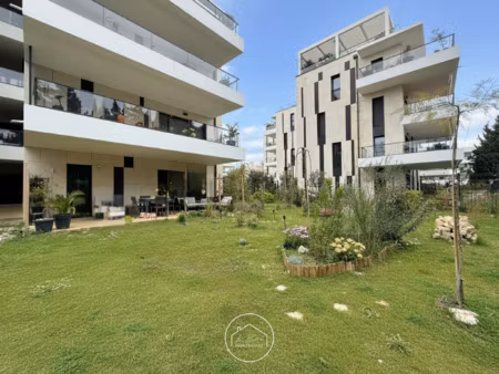 marseille 13008 - borely : type 3 de 75m2 avec 200m2 de jard