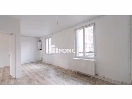 idealement situé proche l13 et l14 carrefour pleyel