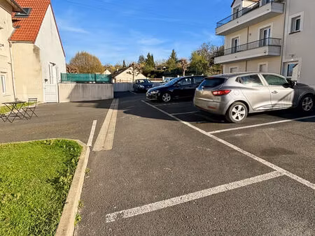 vente parking / box  ormoy