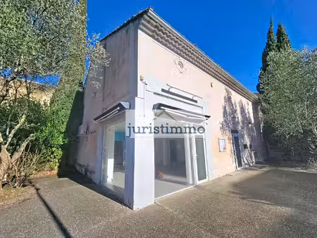local commercial de 132m2 au coeur de jonquieres + potentiel