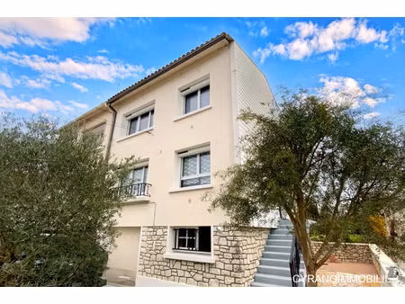 maison 2 chambres rénovée - garage / atelier - jardin clos -