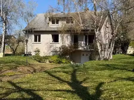 maison à boulleret - 6 pièces - 4 chambres - terrain de 2 908 m²