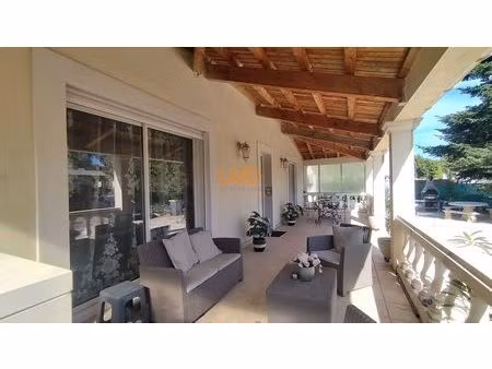 maison plain pied avec studio attenant  grand garage