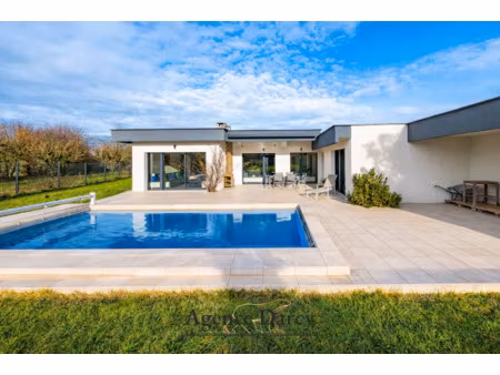 maison 6 pièces de plain-pied 4 chambres 166 m2