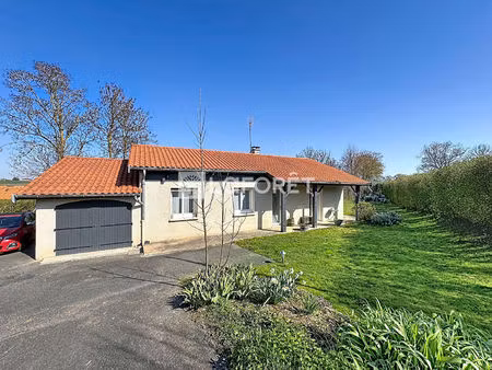 a vendre. maison saint jean de thurigneux 4 pièce(s) 89 m2