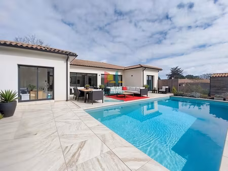 magnifique villa neuve proche de créon
