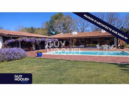 à saint-selve  cette maison d'architecte esprit bassin coche toutes les cases...