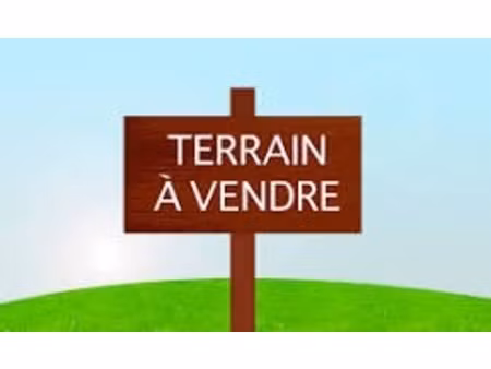 mouthiers sur boëme. terrain avec cu de 800 m²