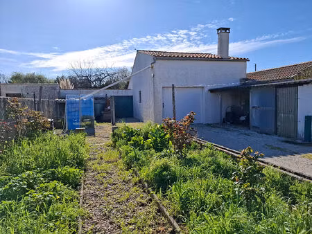 garage 70 m² sur terrain