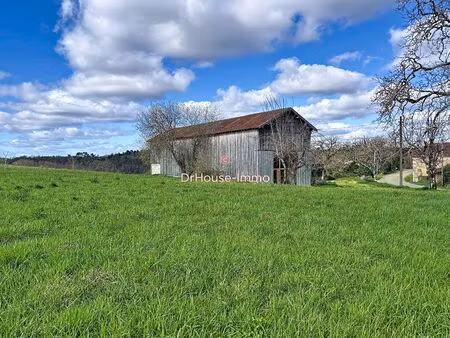 ancien séchoir à tabac à réinventer - 220 m2 au sol avec terrain de 5 000 m2 (possibilité 
