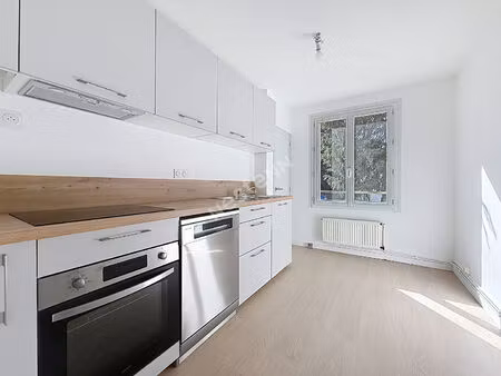 location appartement 4 pièces 71 m² à nantes (44300)